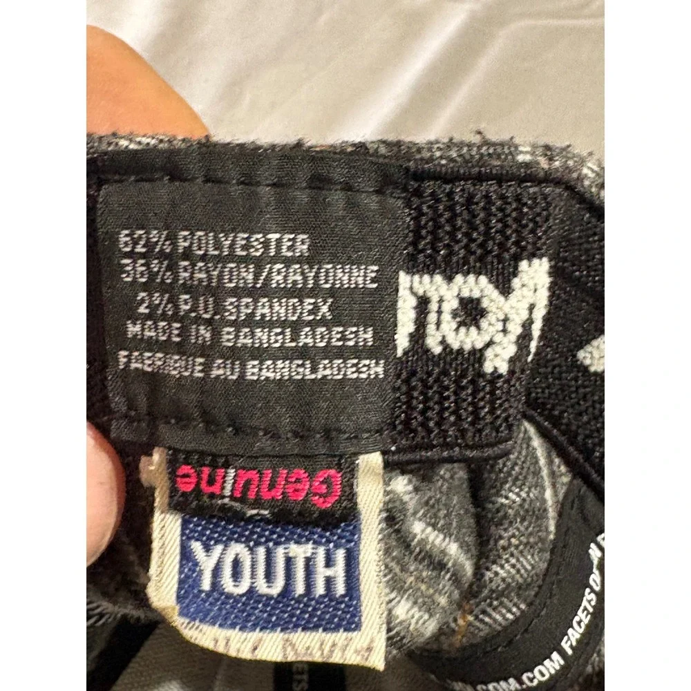 Volcom Youth Grey Plaid Flexfit Baseball Hat Skate Stone‎ Logo Cap